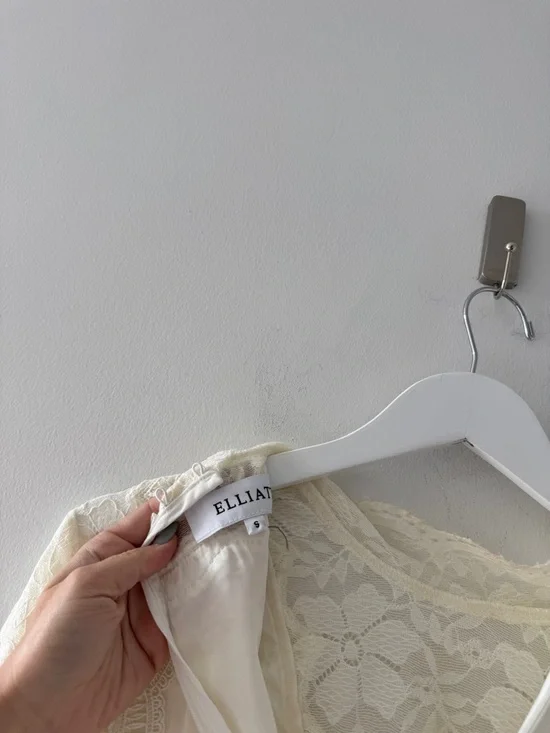 ELLIATT Margot Long Sleeve Gown in White S - Picture 6 of 8